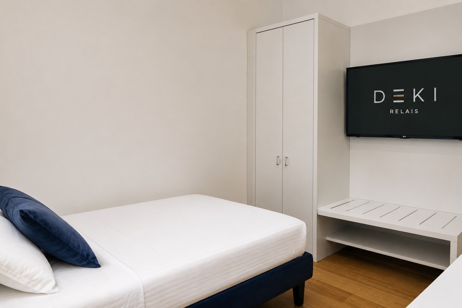 Superior Einzelzimmer DEKI Sassari, Smart TV und funktionale Räume